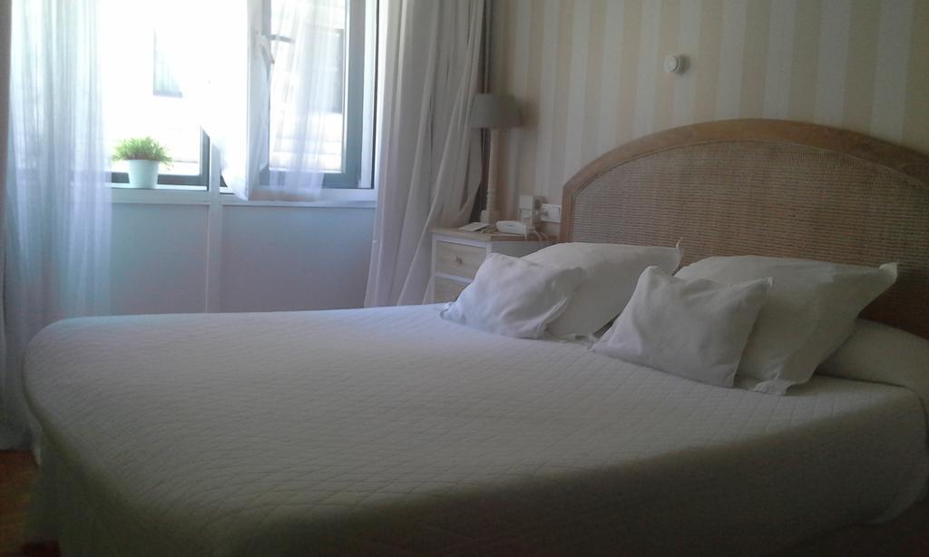 Hotel Central By Myhousespain Gijón Rum bild