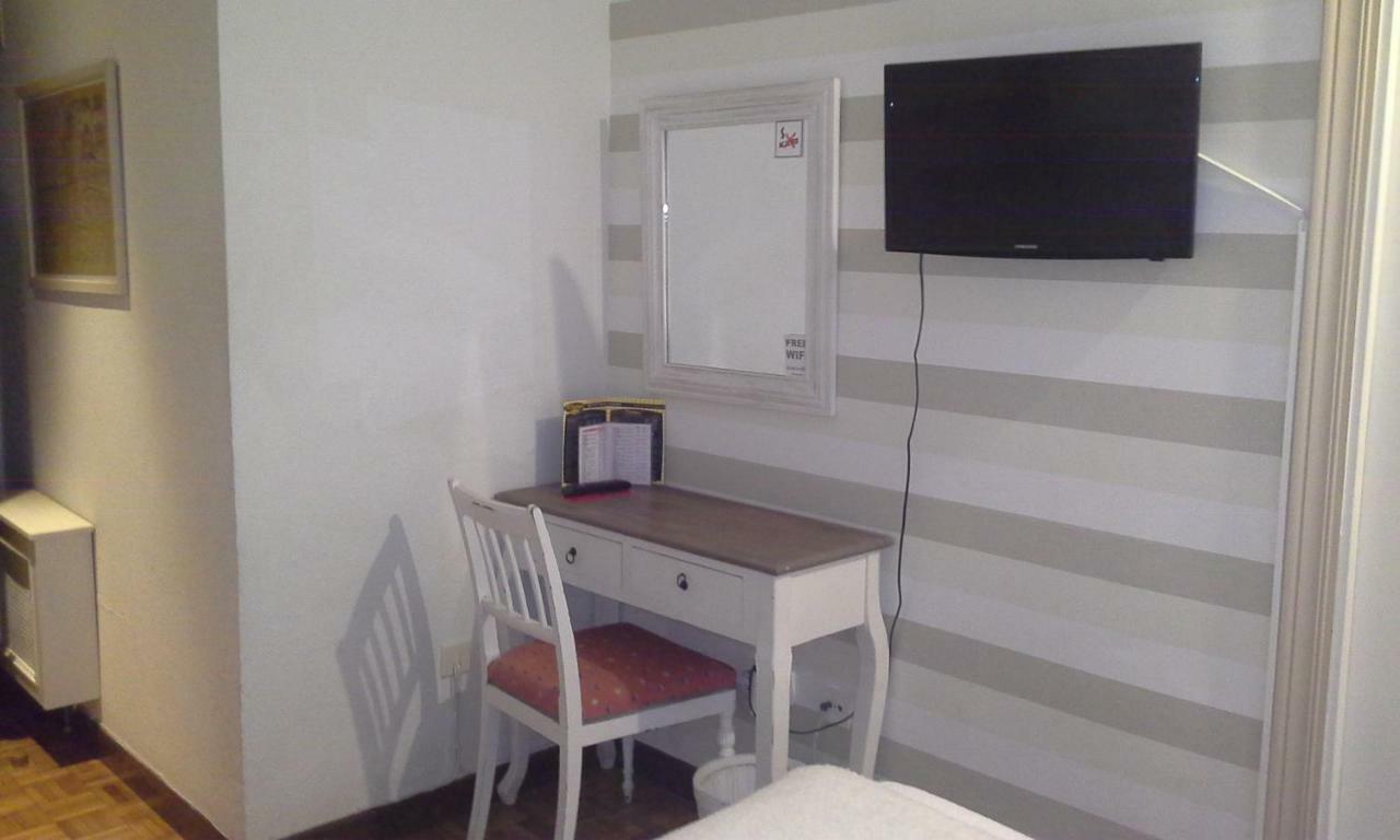 Hotel Central By Myhousespain Gijón Exteriör bild